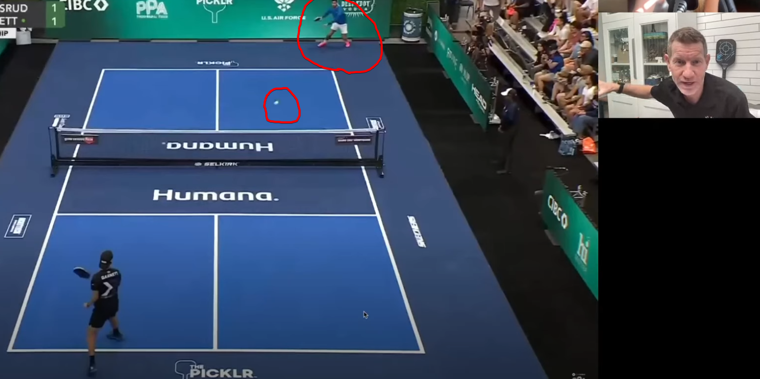 Federico Staksurd his paddle is already on the side in ready position